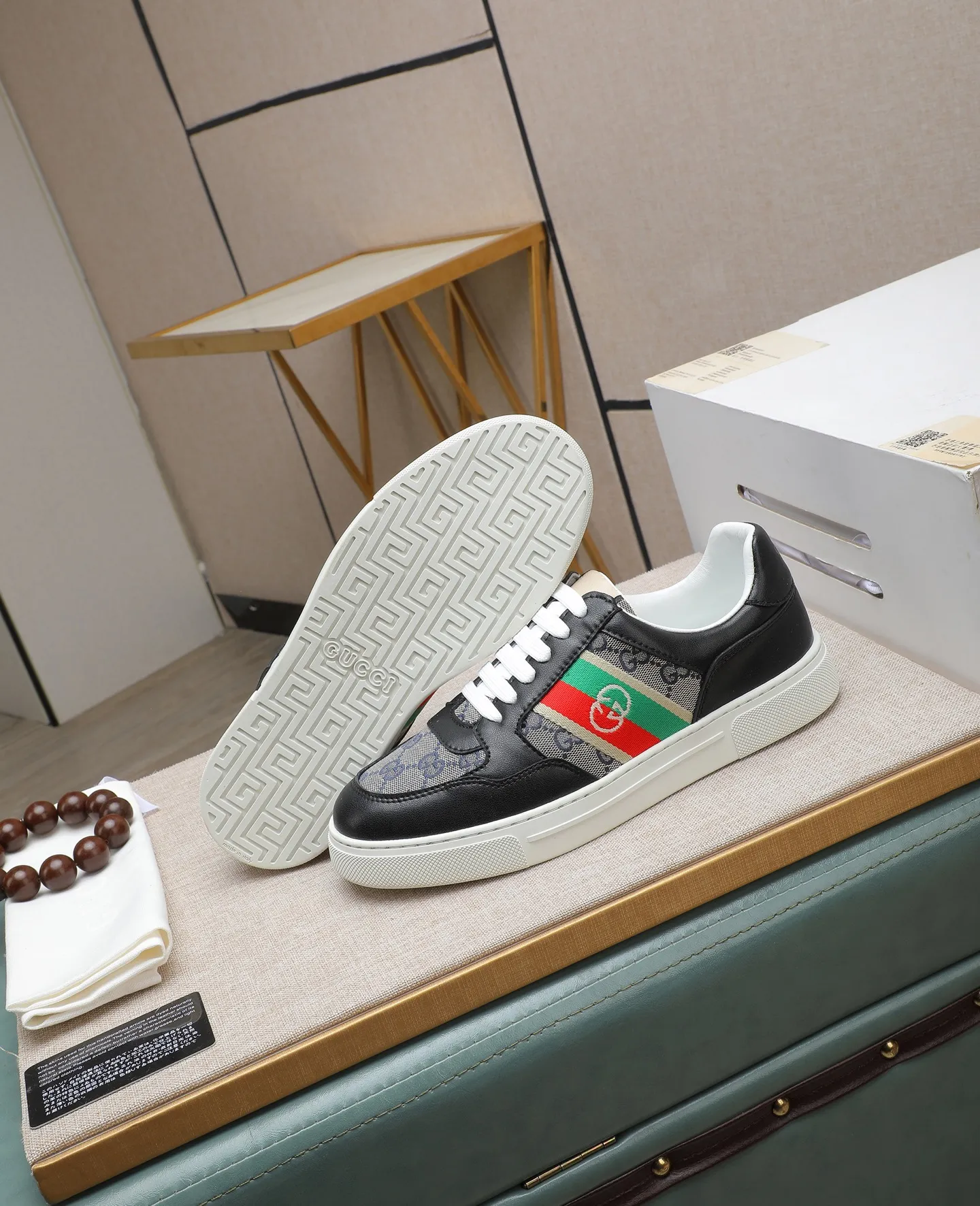Men's shoes💰440 GUCCI🔍🔍Latest spring style On sale at the same time at the counter, original calfskin imported from Italy, genuine leather lining, (high-end, luxury, and class) exquisite workmanship, soles: original soles specially provided by the original factory, ⚠Exclusive double-layer movable molded soles are super comfortable⚠, real photos🎬The real ones are better🔍🔍"High quality·Follow the order" code number 38-44